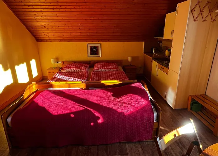 Mekina Bed & Breakfast 3*